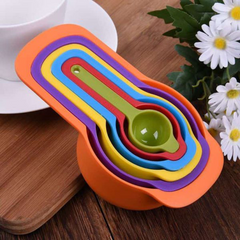 Measuring Cup And Spoon Set – 6pcs (Random Colors)