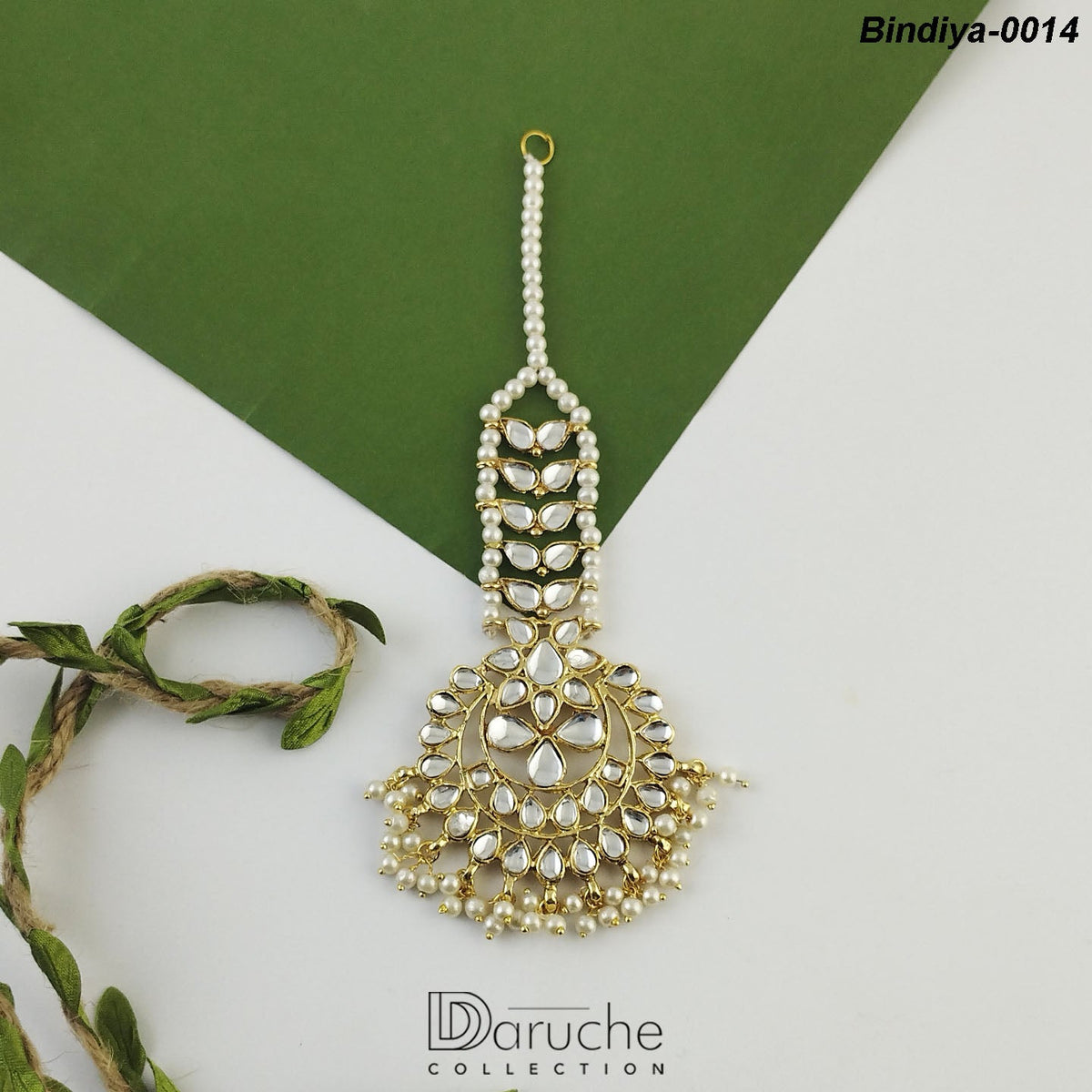 Gold Plated Kundan & Pearl Bindiya